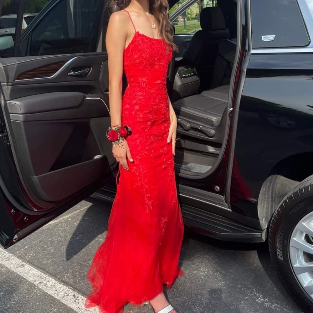 Size 4 red prom dress